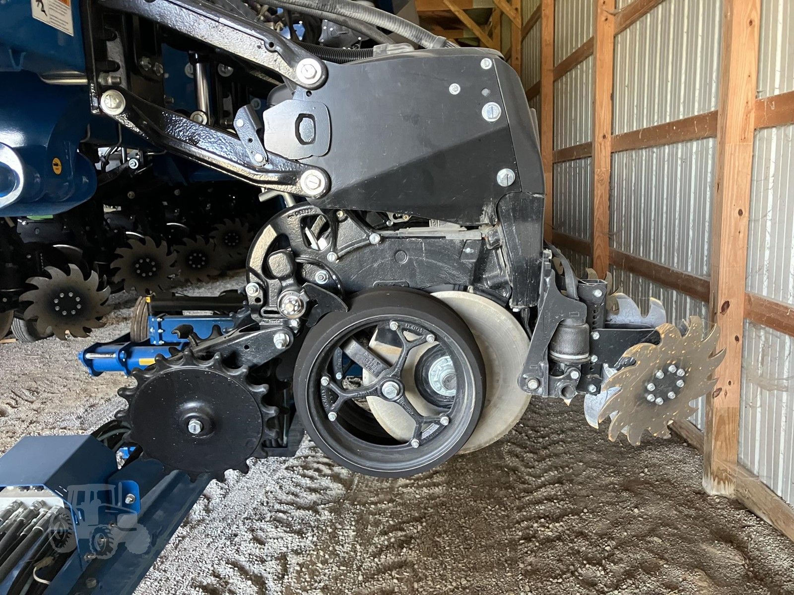 2025 Kinze 5670, photo 5 of 18