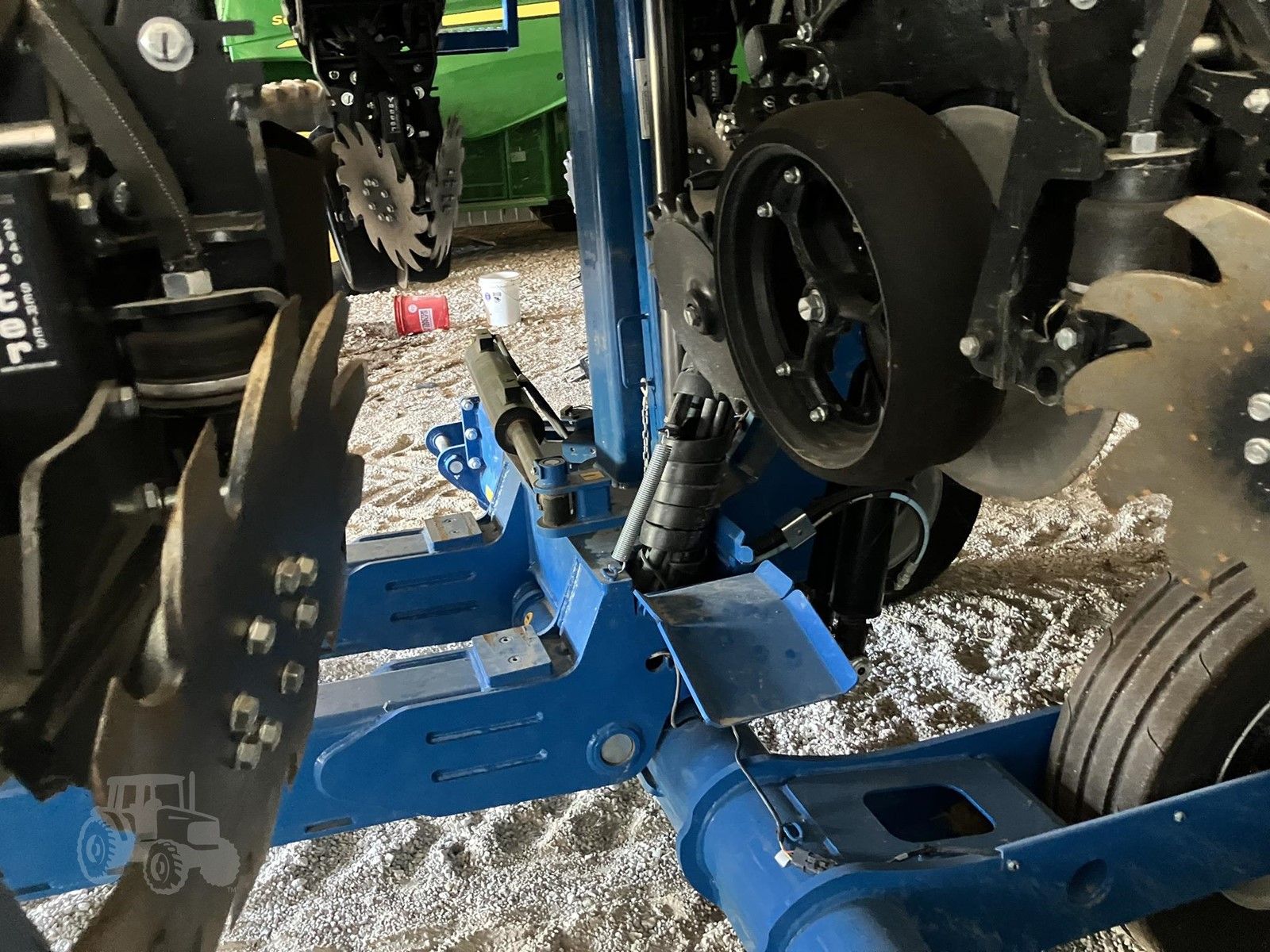 2025 Kinze 5670, photo 8 of 18