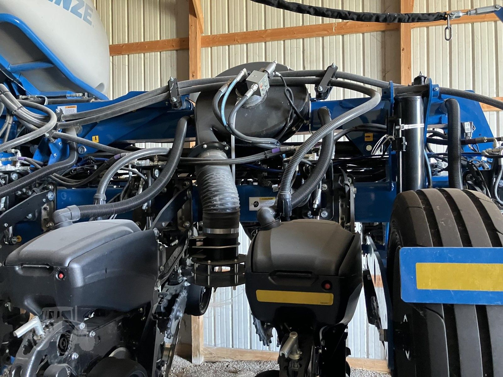 2025 Kinze 5670, photo 14 of 18