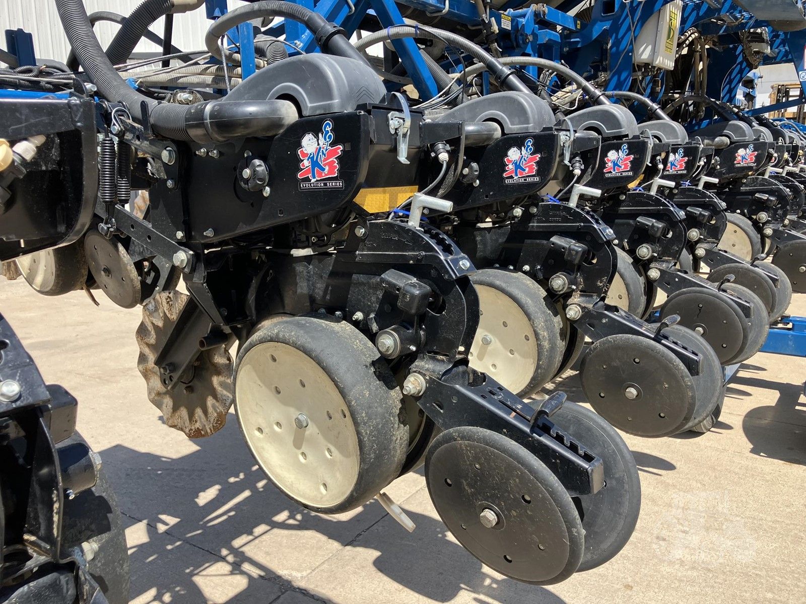 2011 Kinze 3600ASD, photo 9 of 18