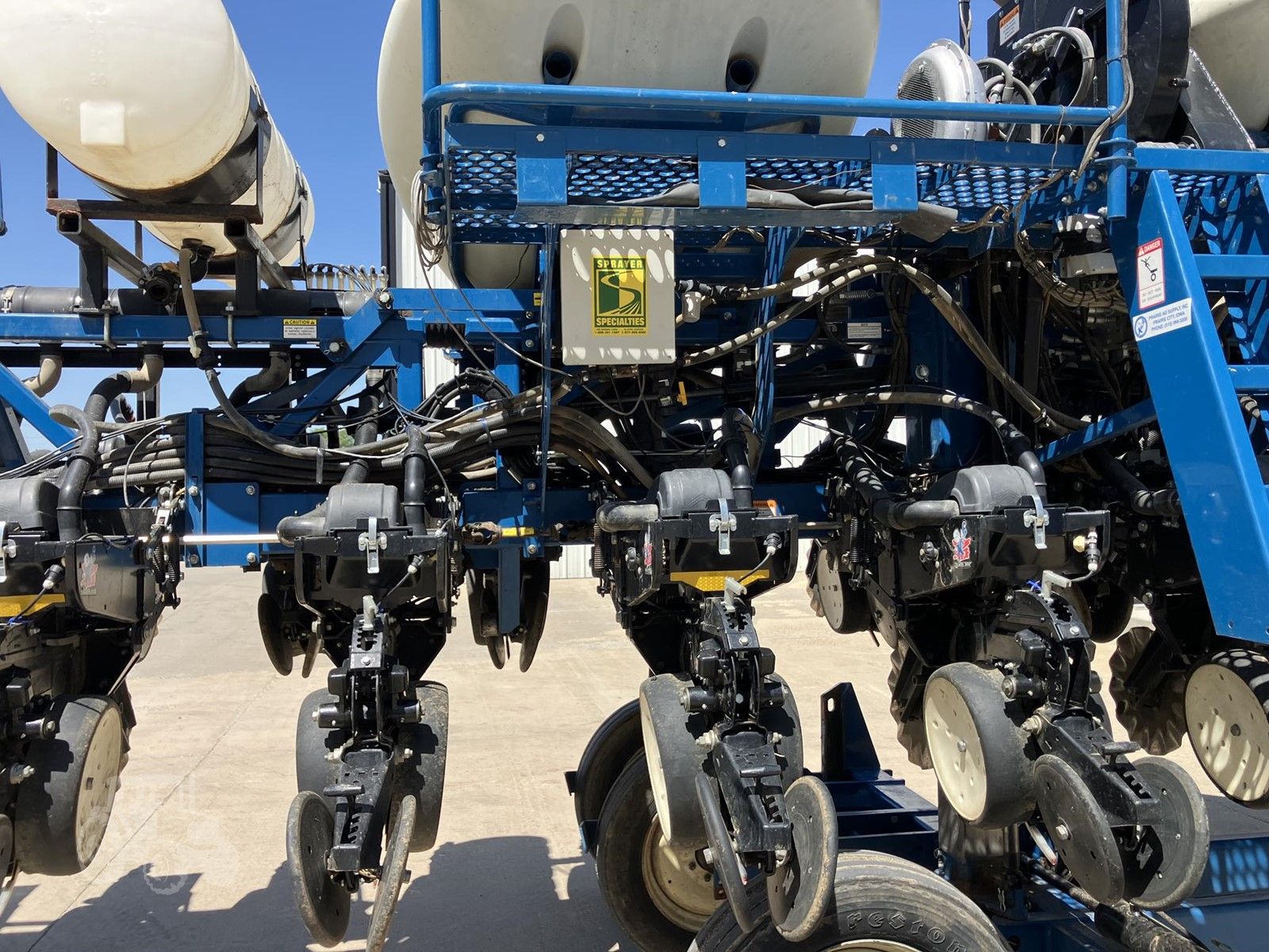 2011 Kinze 3600ASD, photo 10 of 18