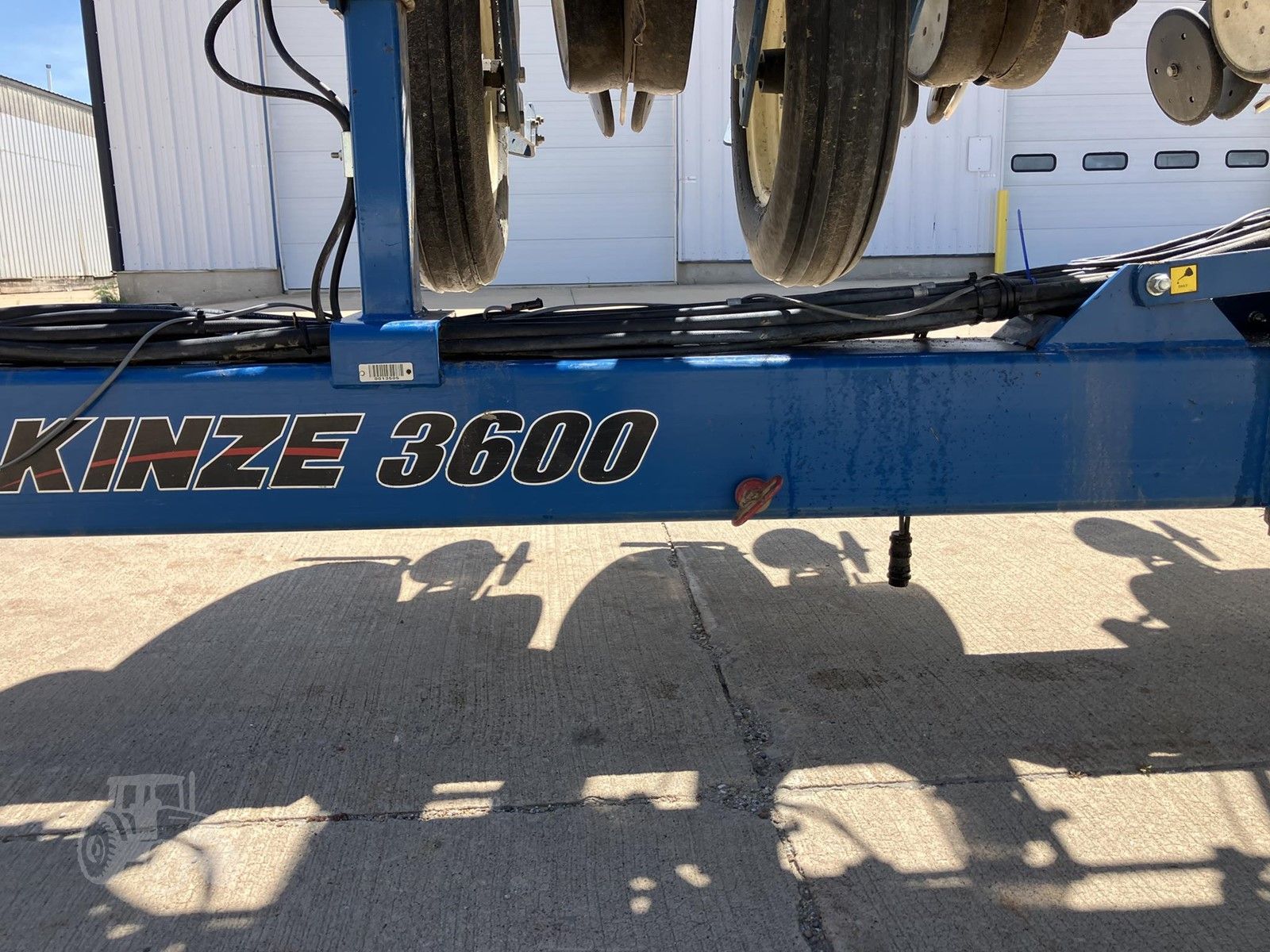 2011 Kinze 3600ASD, photo 14 of 18