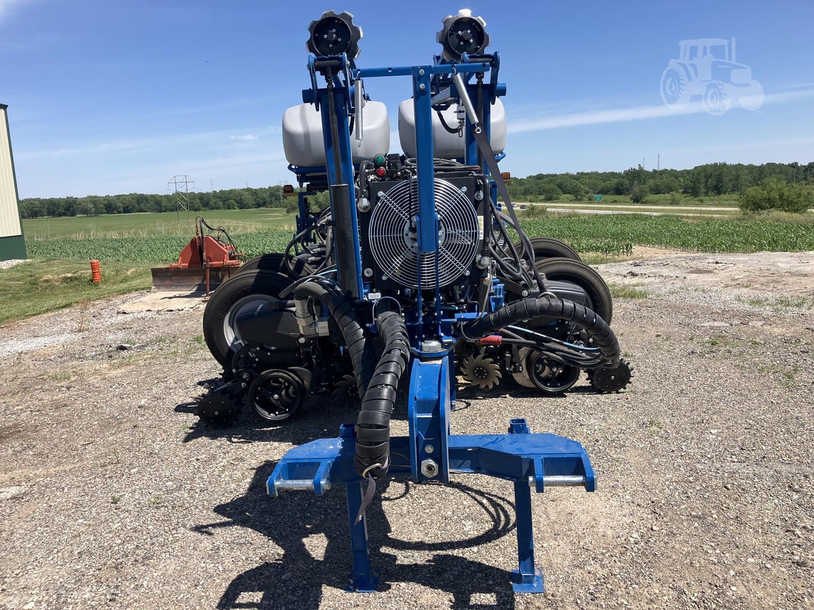 2026 Kinze 5900, photo 2 of 12