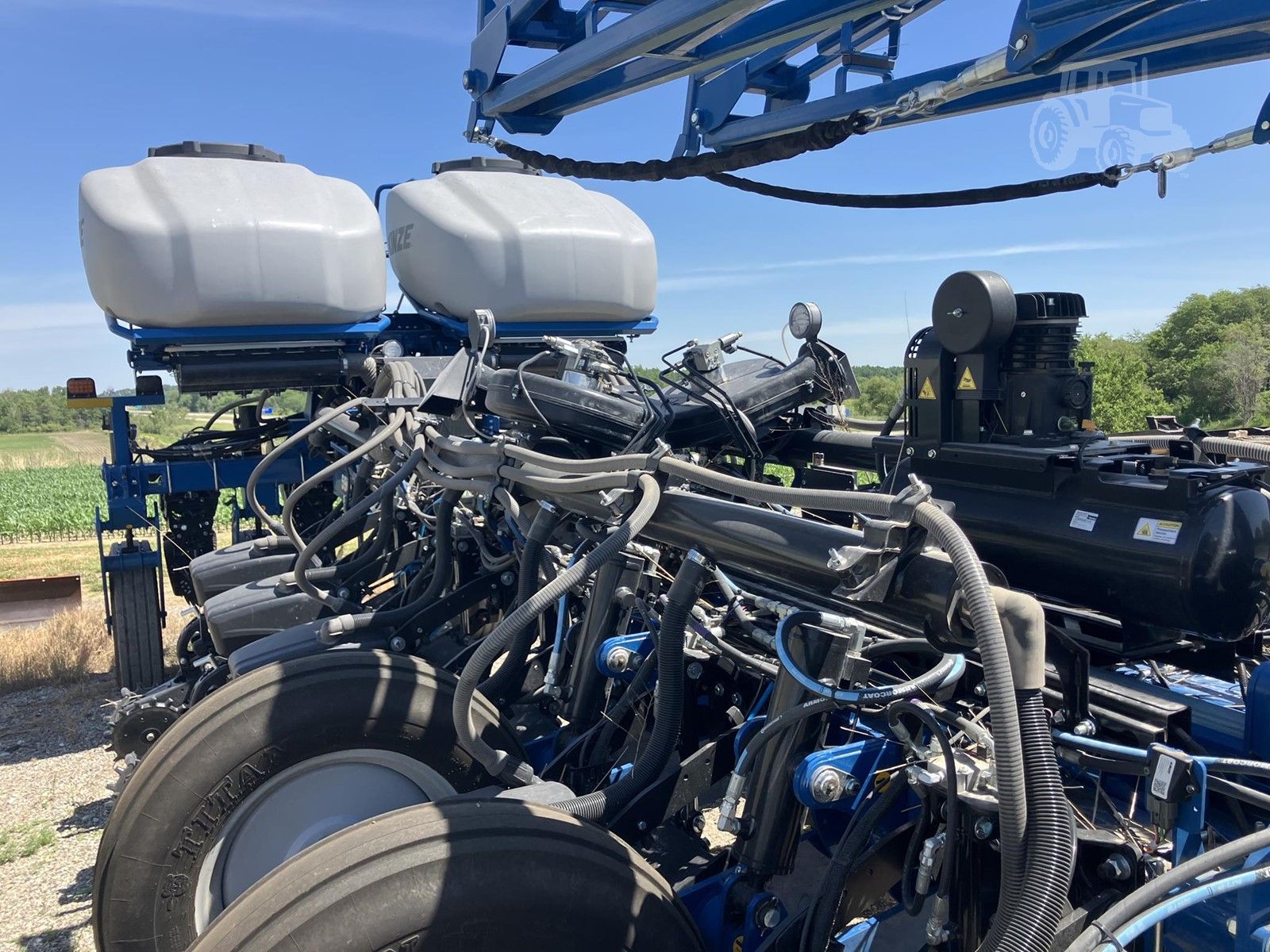 2026 Kinze 5900, photo 4 of 12