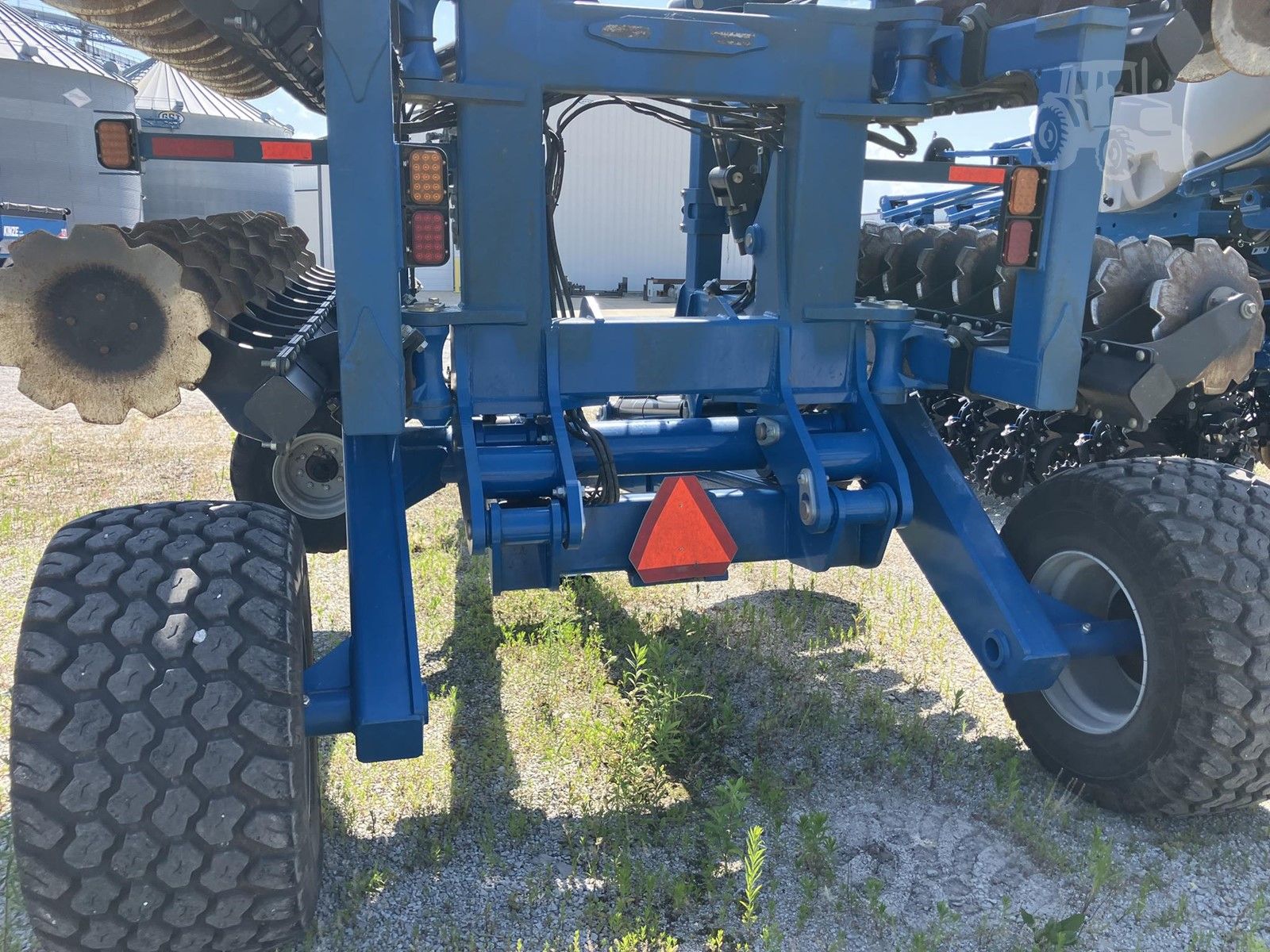 2023 Kinze Mach Till 201, photo 7 of 9