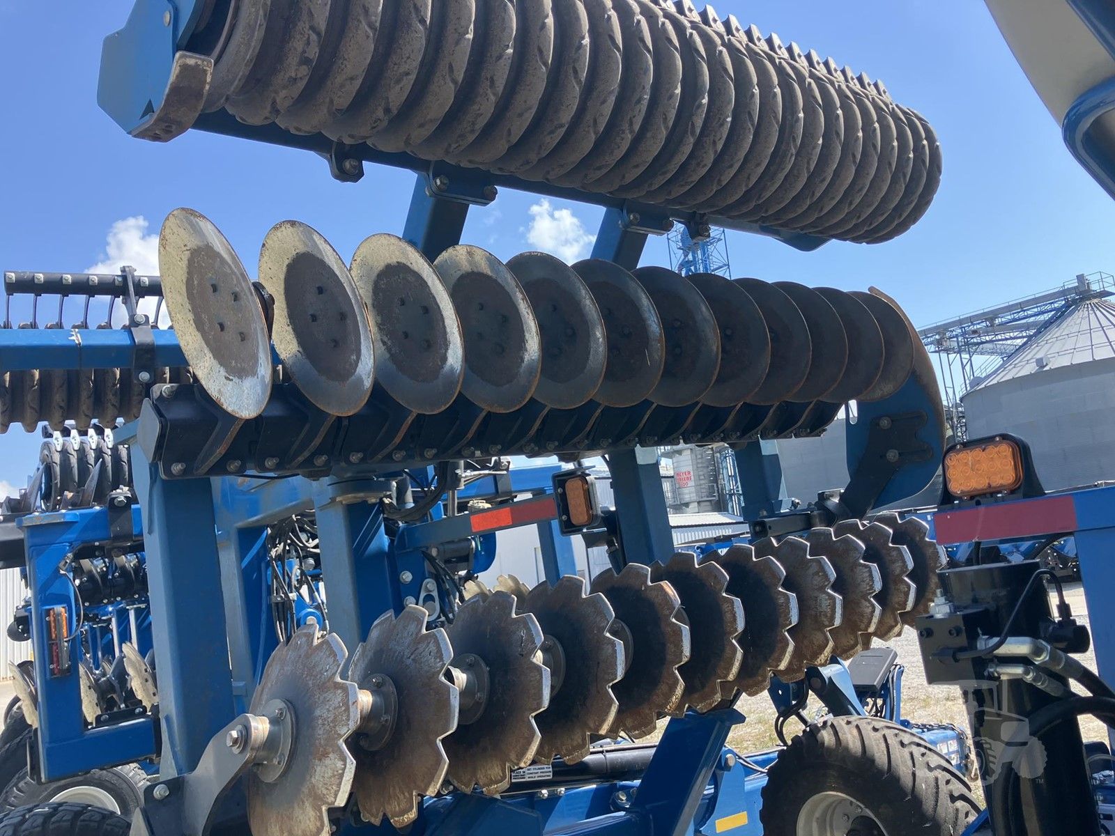 2023 Kinze Mach Till 201, photo 8 of 9