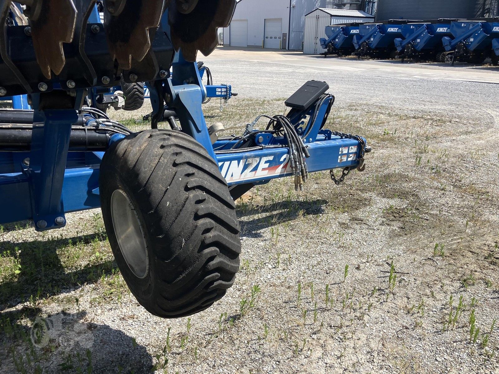 2023 Kinze Mach Till 201, photo 9 of 9