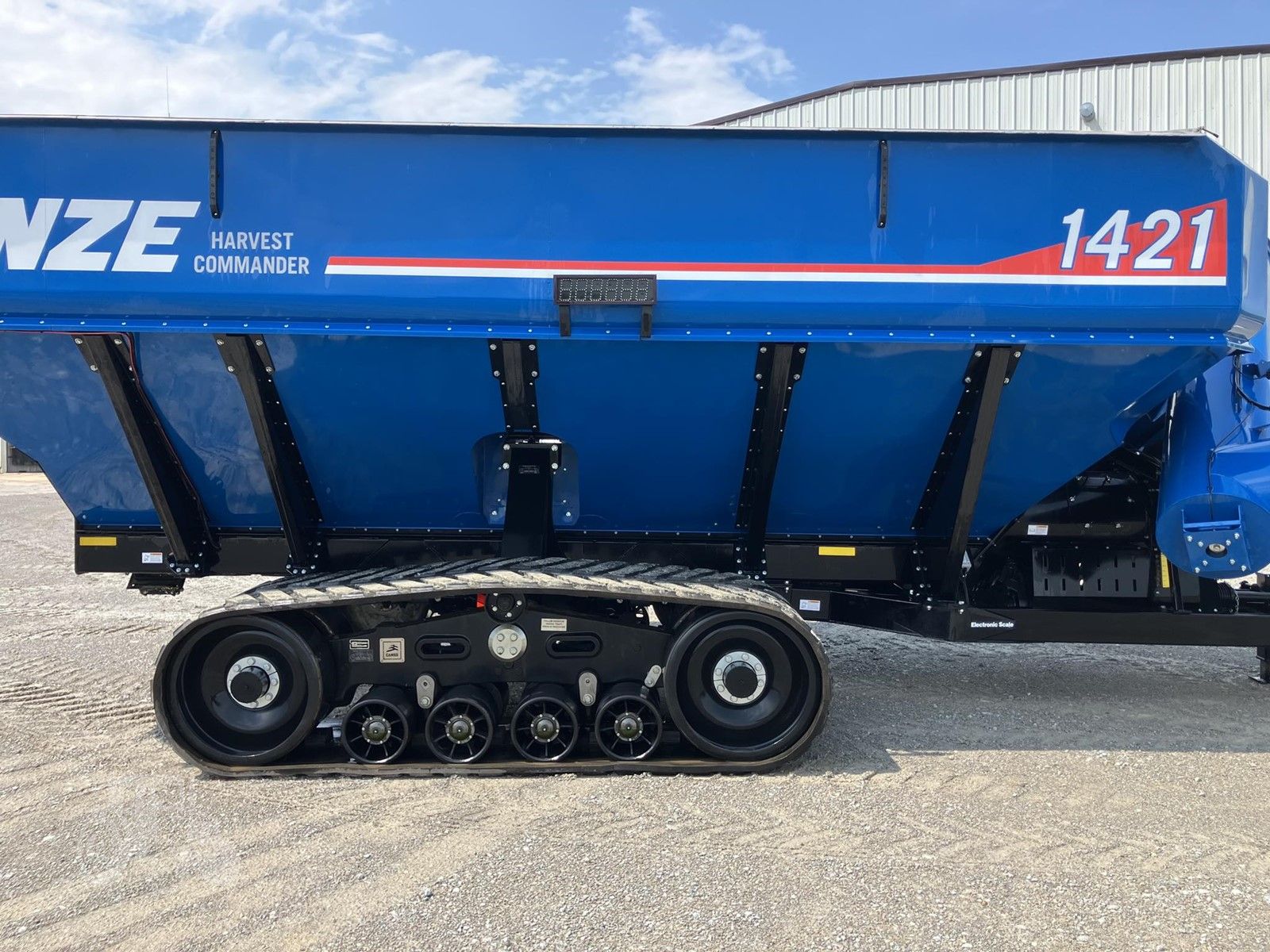 2025 Kinze 1421, photo 6 of 11