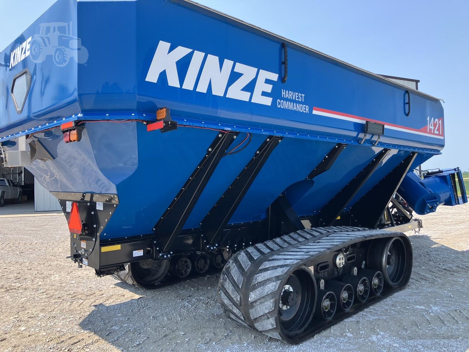 2025 Kinze 1421, photo 5 of 11