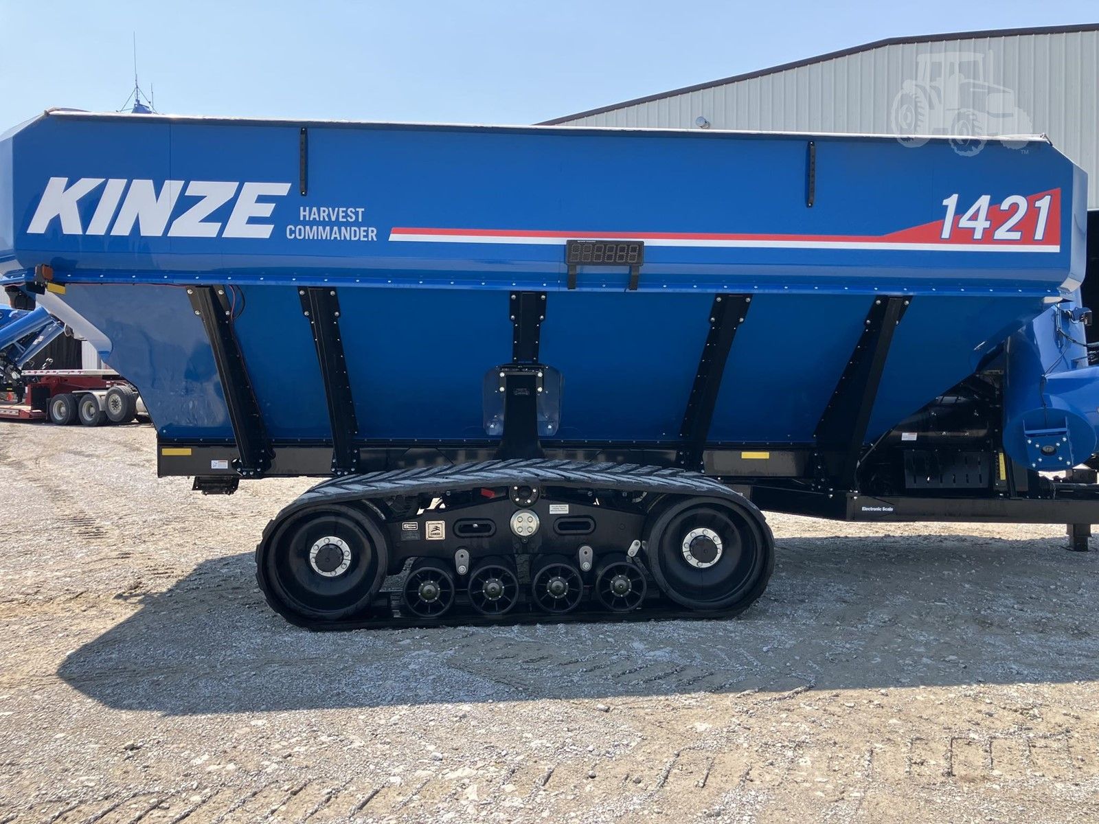 2025 Kinze 1421, photo 6 of 11