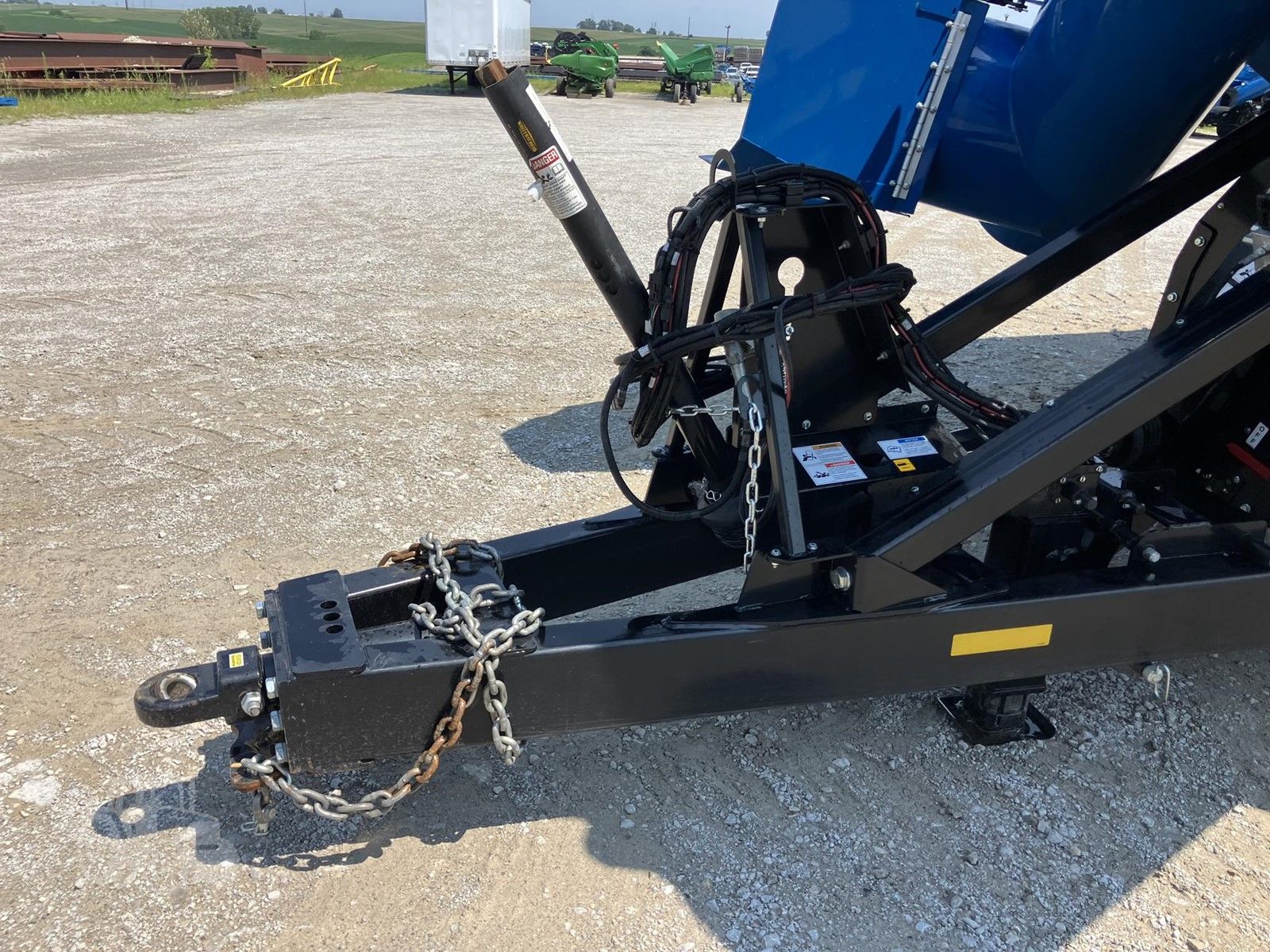 2025 Kinze 1421, photo 9 of 11