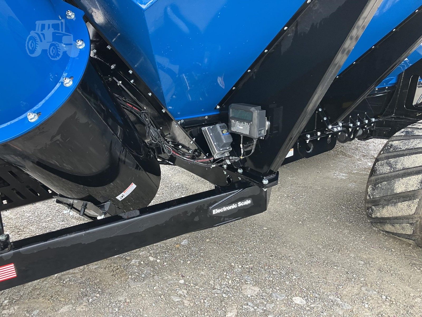 2025 Kinze 1421, photo 4 of 11