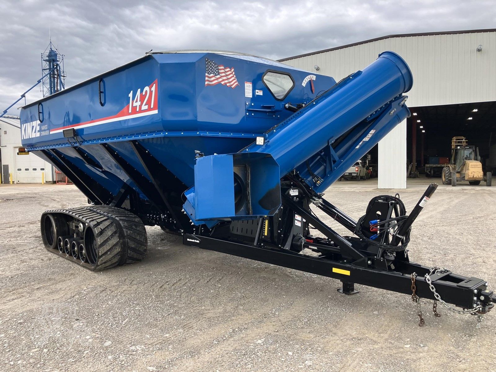 2025 Kinze 1421, photo 2 of 11