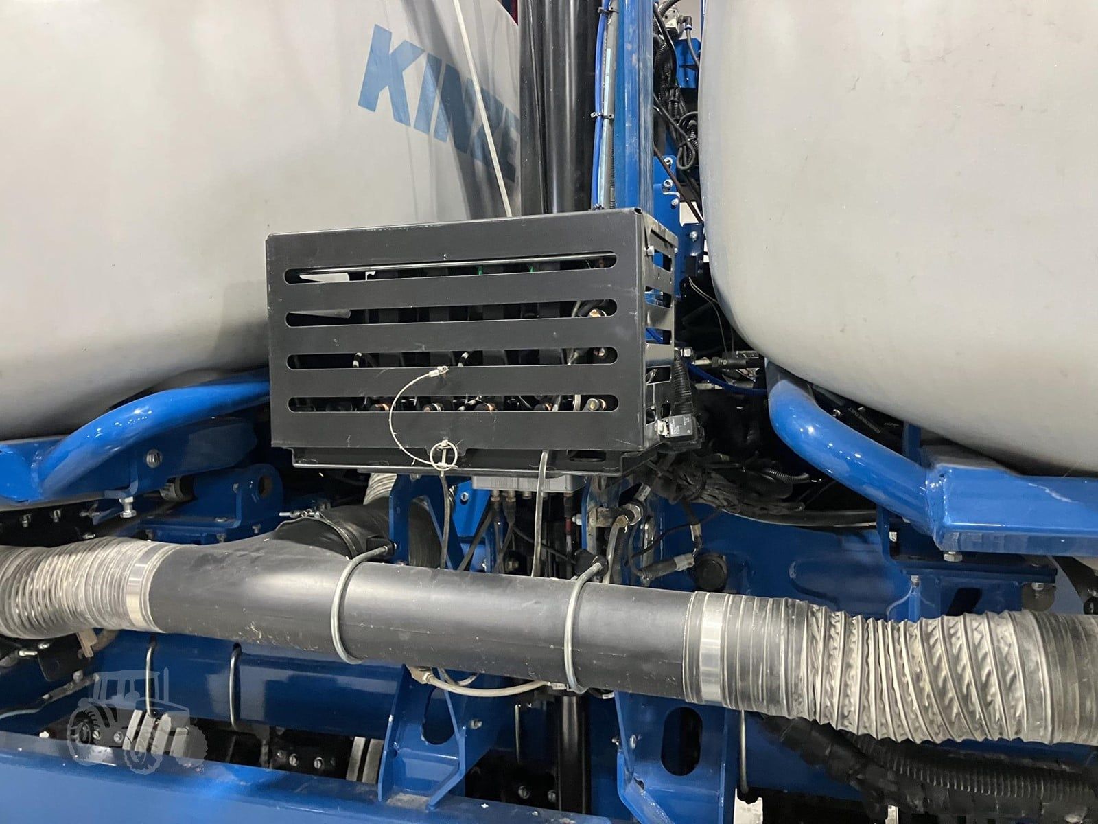 2024 Kinze 5670, photo 11 of 30