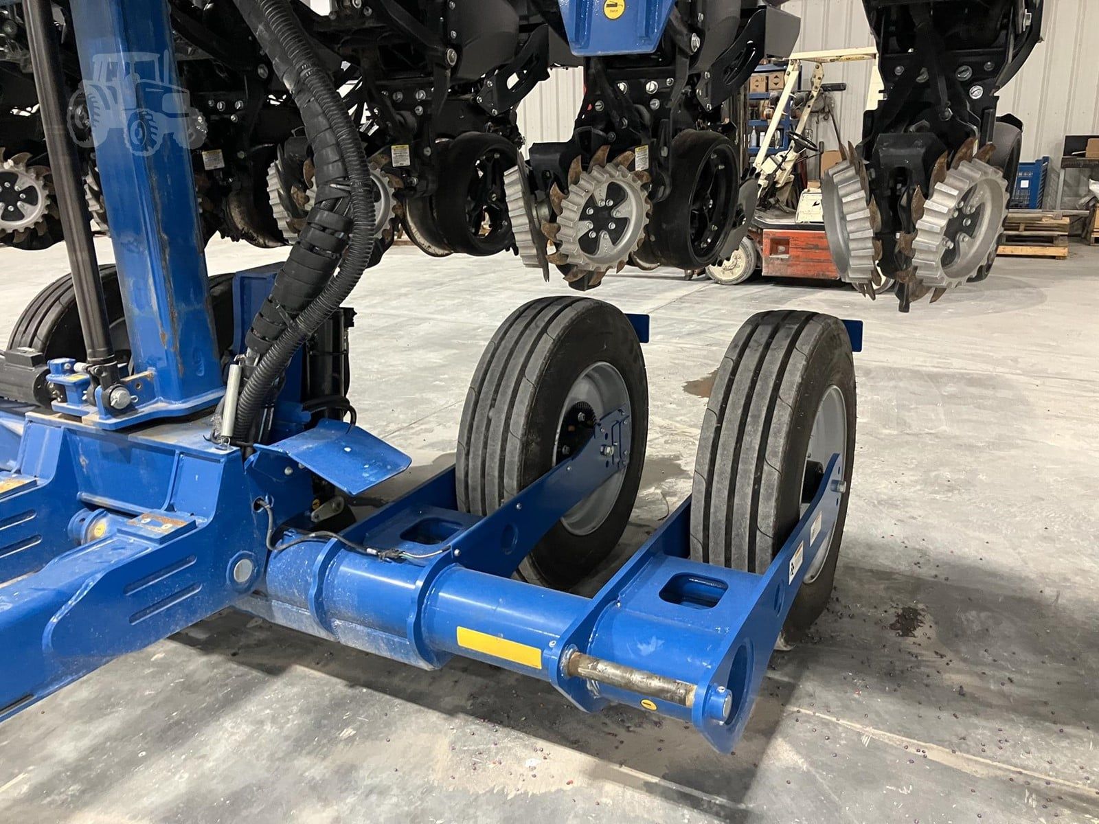 2024 Kinze 5670, photo 12 of 30